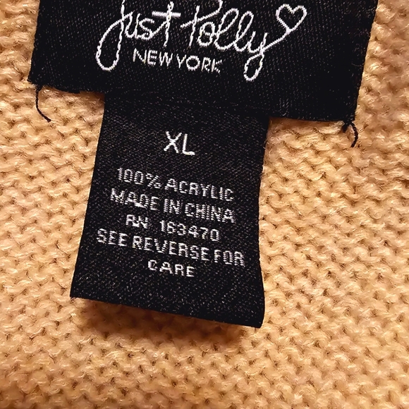 XL fits a M/L oversized cute off the shoulder light weight sweater - Picture 3 of 3